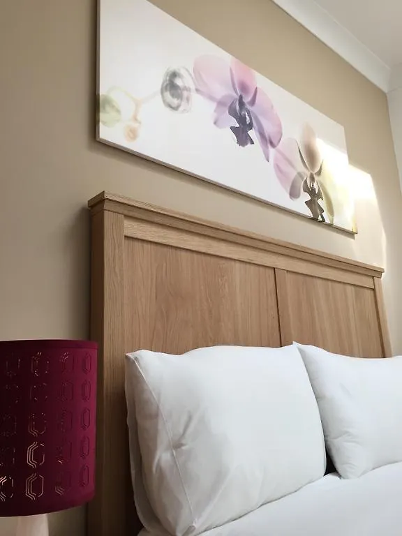 Ilford Central Luxury Apartments בריטניה